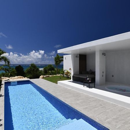 Feliz Villa Suite Miyakojima Ueno Экстерьер фото