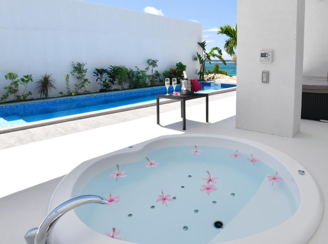 Feliz Villa Suite Miyakojima Ueno Экстерьер фото